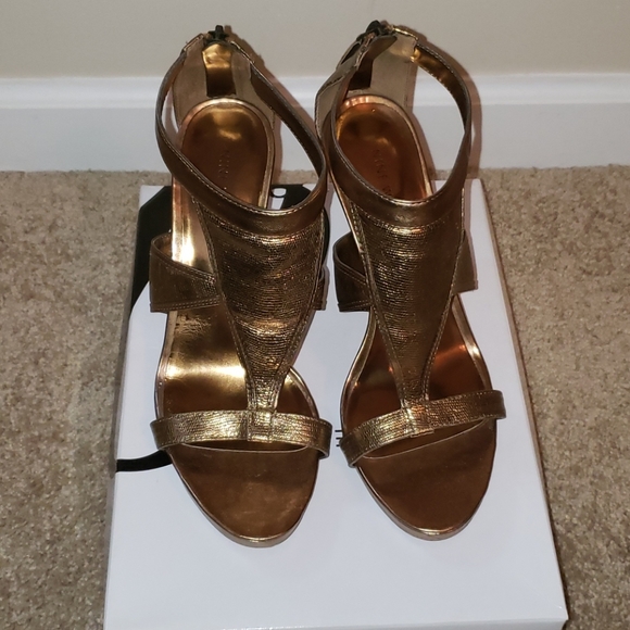 Nine West Sandals Size 8 - Picture 2 of 4